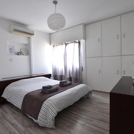 Glabur Stays - The Cozy 2 Bdr - Nicosia City, Free Parking & Wifi, Welcomes You!!! Exteriör bild